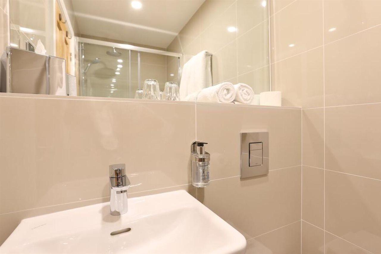 Park Avenue J Hotel London Hyde Park Bagian luar foto